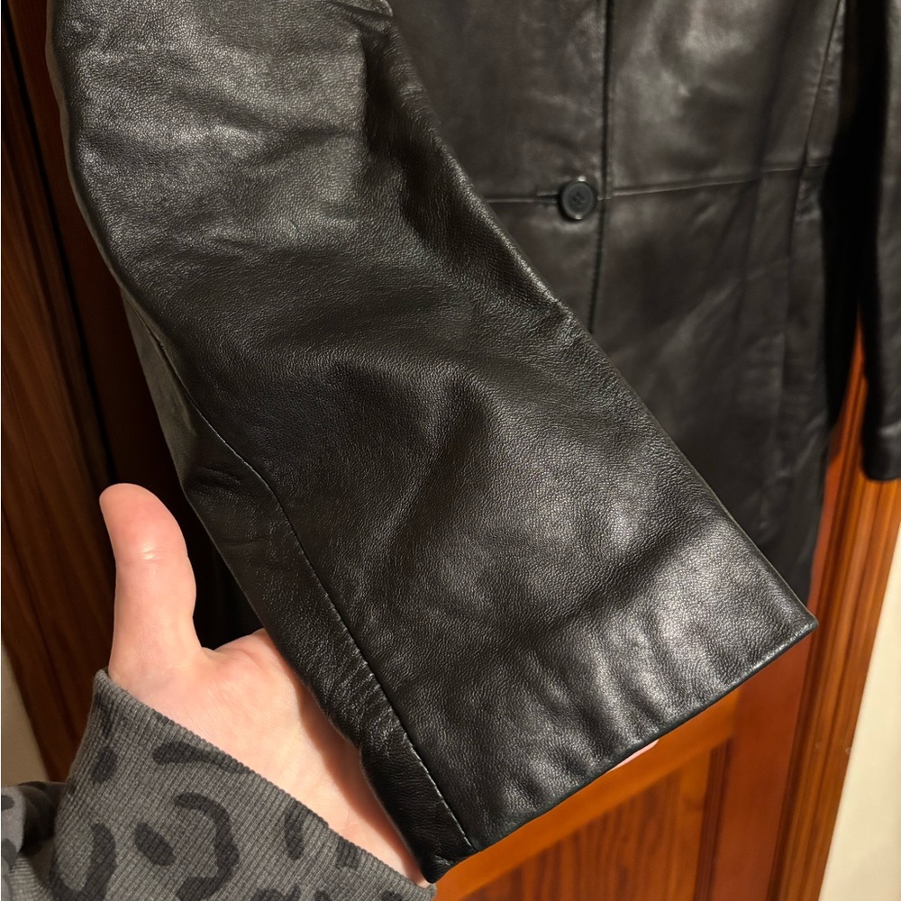 KATHY IRELAND Vintage Womens Black Leather Jacket Size Medium - Picture 4 of 6